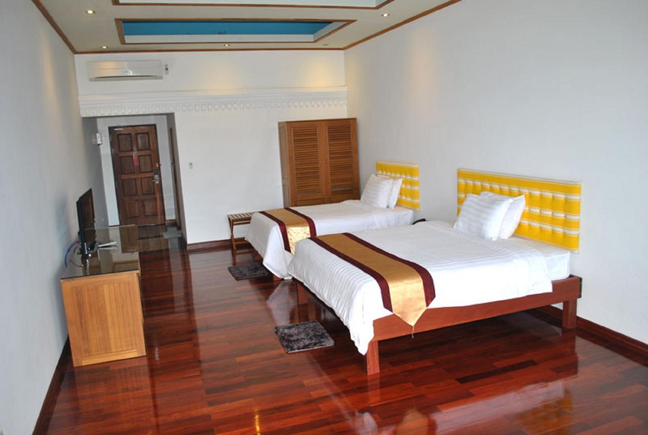 Myanmar Life Hotel Yangon Bagian luar foto