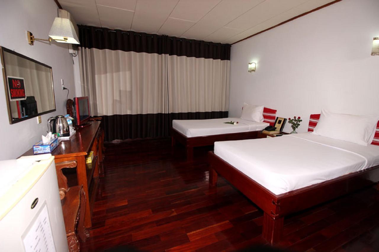 Myanmar Life Hotel Yangon Bagian luar foto